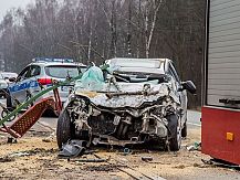 Kolejny wypadek na drodze wojewódzkiej nr 677 z udziałem ciągnika rolniczego.