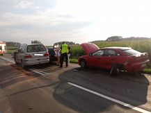 Wypadek na drodze 677 w okolicy Konopk Młodych