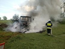 Pożar ciągnika rolniczego w miejscowości Stare Szabły