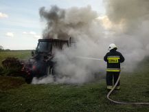 Pożar ciągnika rolniczego w miejscowości Stare Szabły