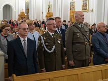 Uroczystość odsłonięcia Alei Dębów Pamięci Oficerów Pułku 3 Strzelców Konnych