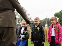 Uroczystość odsłonięcia Alei Dębów Pamięci Oficerów Pułku 3 Strzelców Konnych