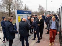 Promocyjny przyjazd pociągu pasażerskiego do Śniadowa