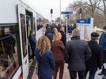 Promocyjny przyjazd pociągu pasażerskiego do Śniadowa