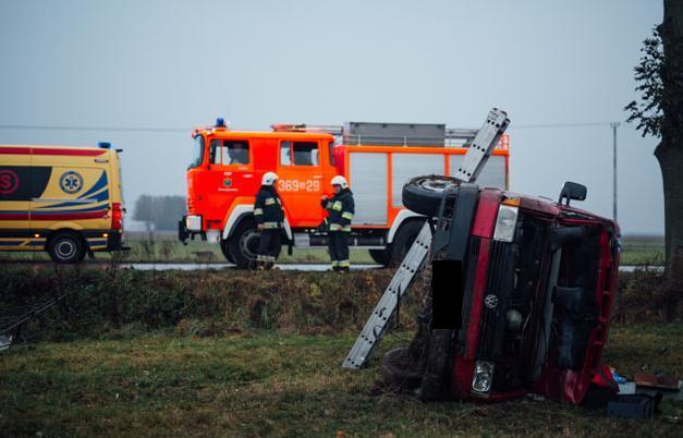 Dachowanie na drodze Śniadowo – Chomentowo