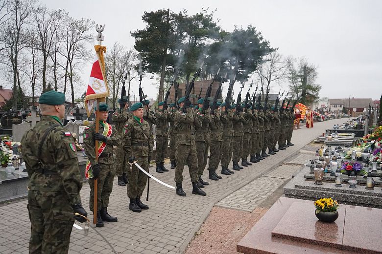 Obchody Święta Pułkowego w Śniadowie