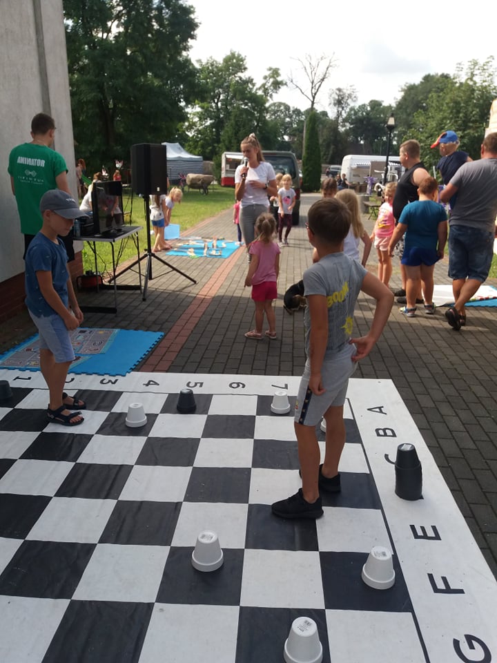 Piknik edukacyjny przy Bibliotece Publicznej Gminy Śniadowo